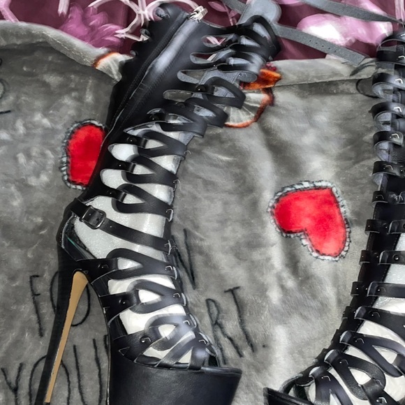 ZIGI girl Shoes - Knee high sandals NO BOX